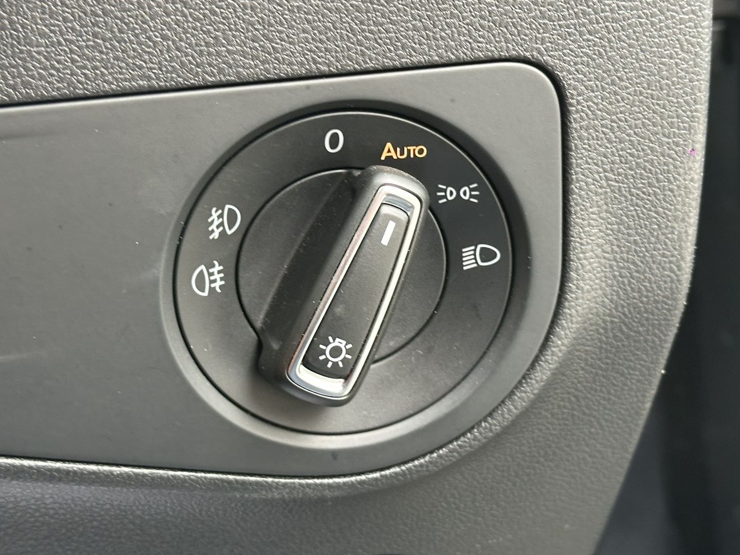 Used Volkswagen Tiguan 2018 for sale - 77264410: Photo 40