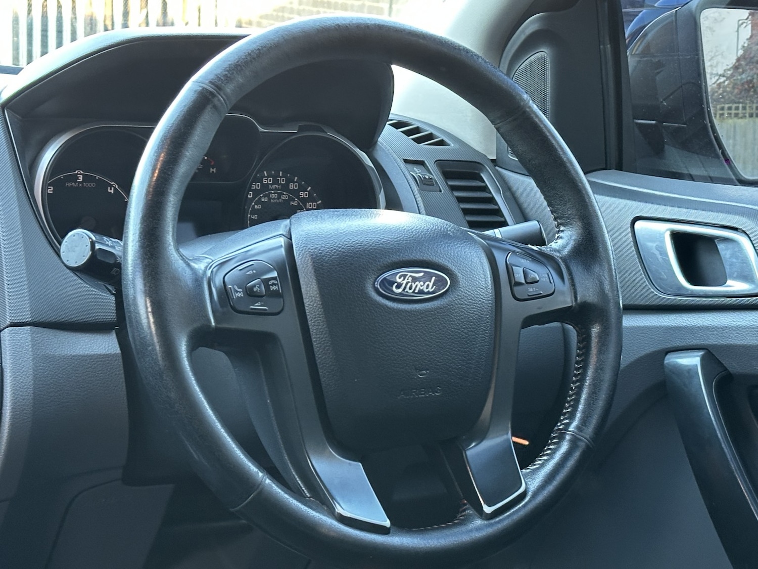 Used Ford Ranger 2015 for sale - 76785056: Photo 32
