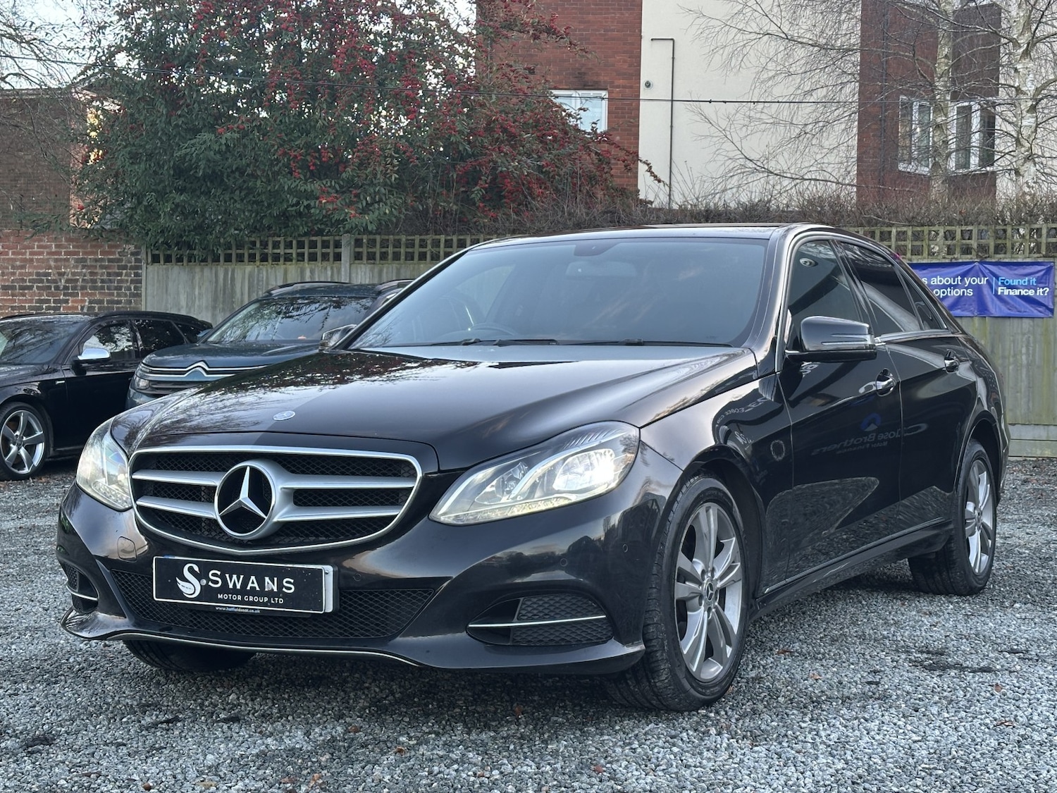 Used Mercedes-Benz E Class 2014 for sale - 77073018: Photo 18