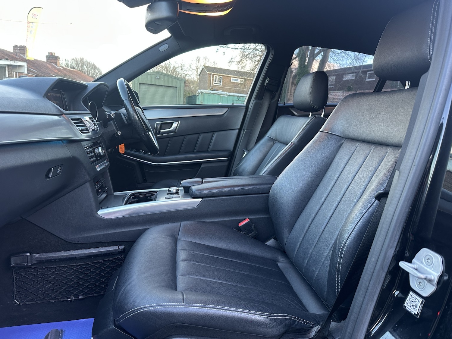 Used Mercedes-Benz E Class 2014 for sale - 77073018: Photo 20