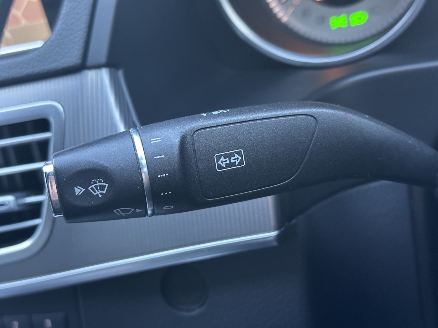 Used Mercedes-Benz E Class 2014 for sale - 77073018: Photo 38