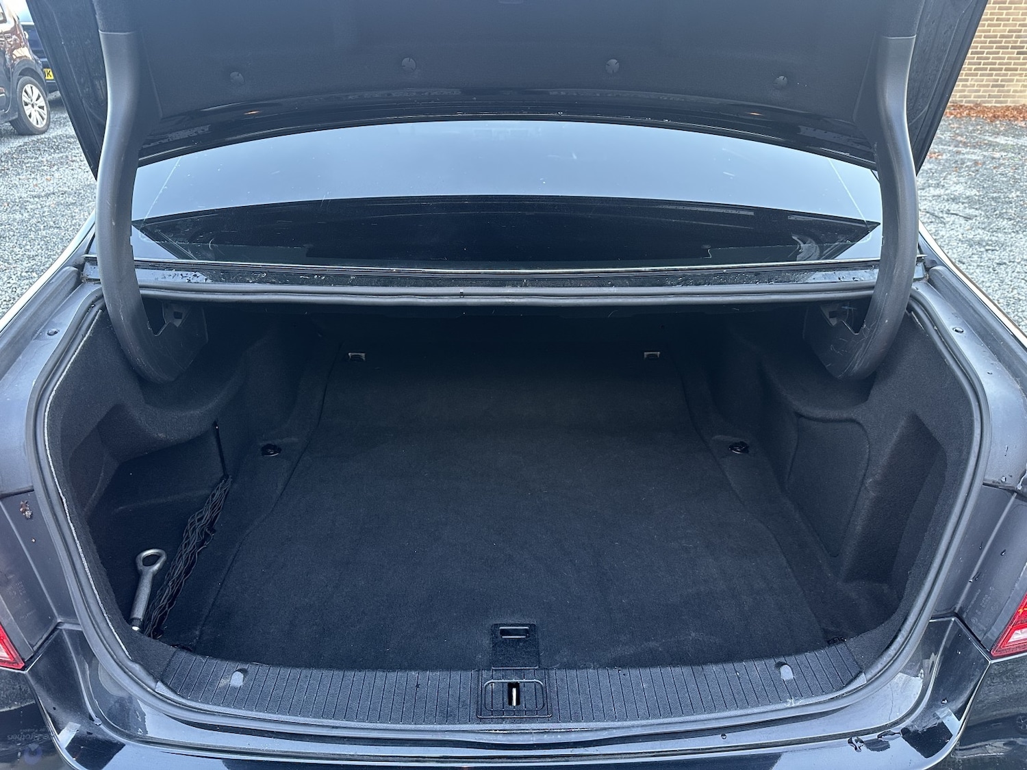 Used Mercedes-Benz E Class 2014 for sale - 77073018: Photo 41