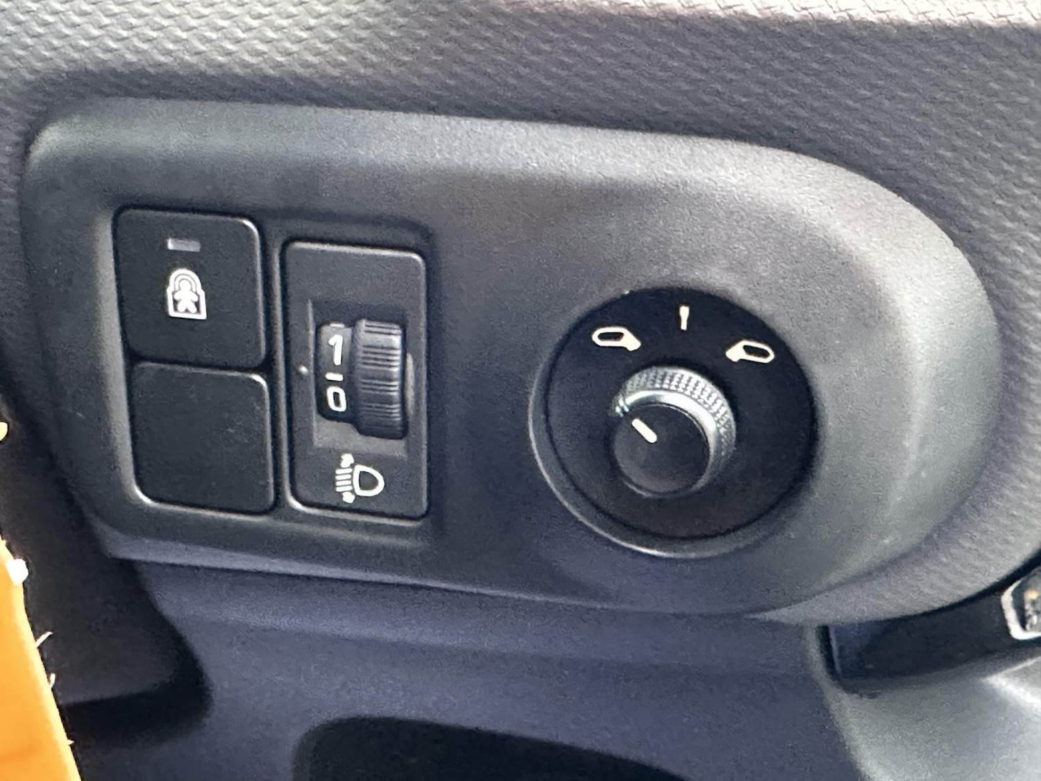 Used Citroen C4 Cactus 2015 for sale - 76945620: Photo 33