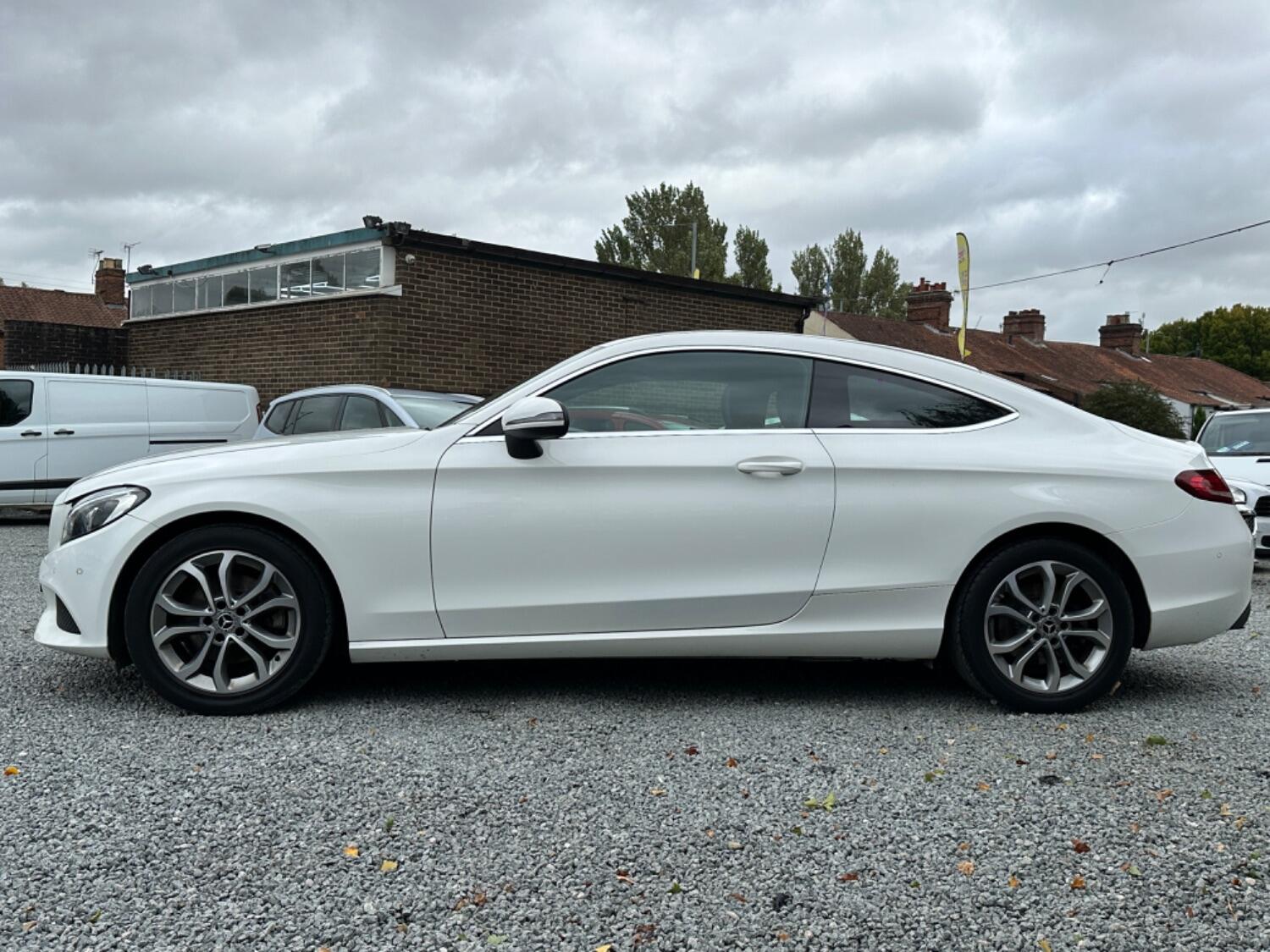 Used Mercedes-Benz C Class 2017 for sale - 76945532: Photo 11