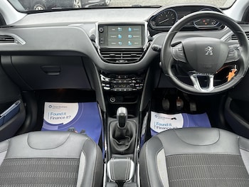 Used Peugeot 2008 2018 for sale - 77148204: Photo