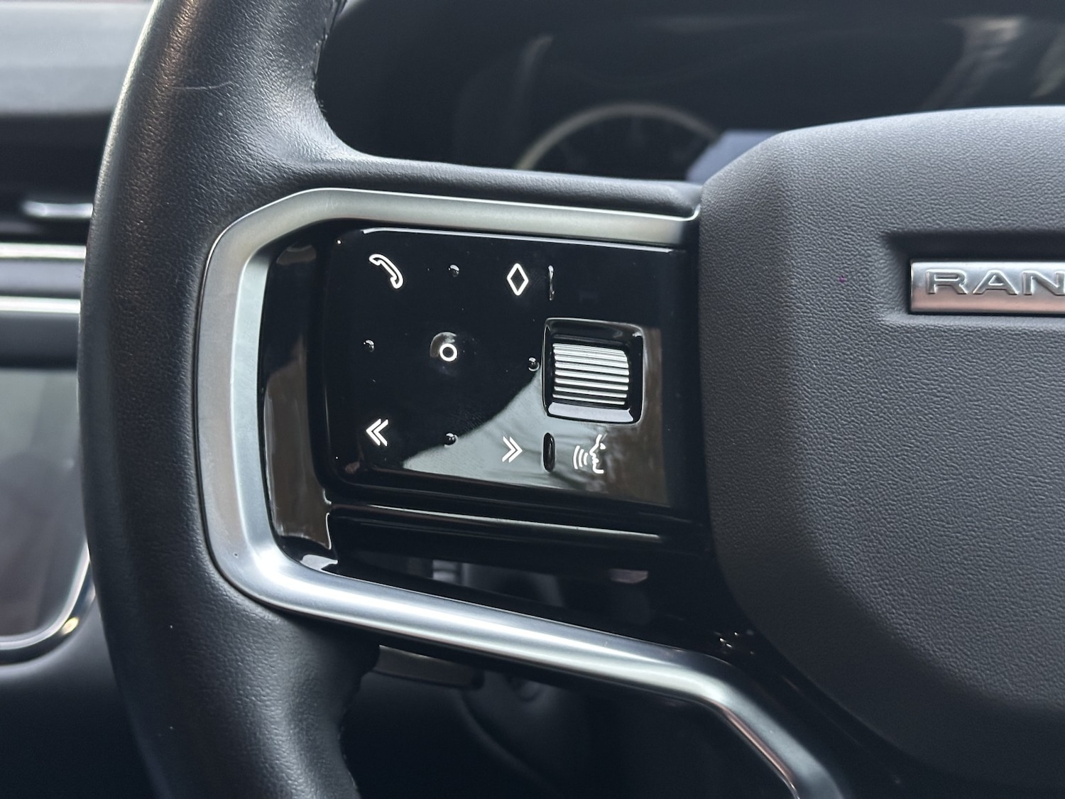 Used Land Rover Range Rover Evoque 2022 for sale - 76945510: Photo 35