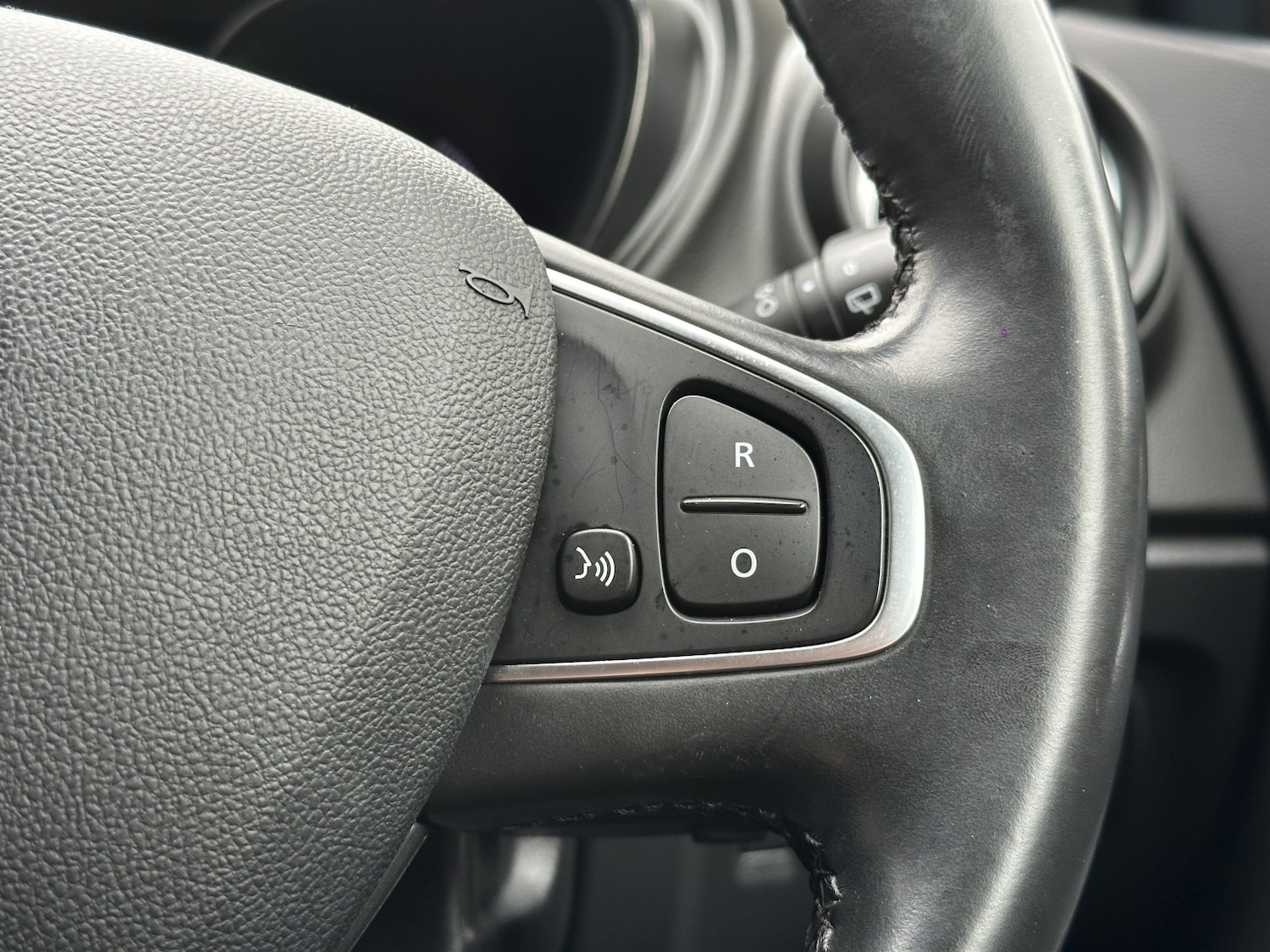 Used Renault Captur 2018 for sale - 76945595: Photo 27