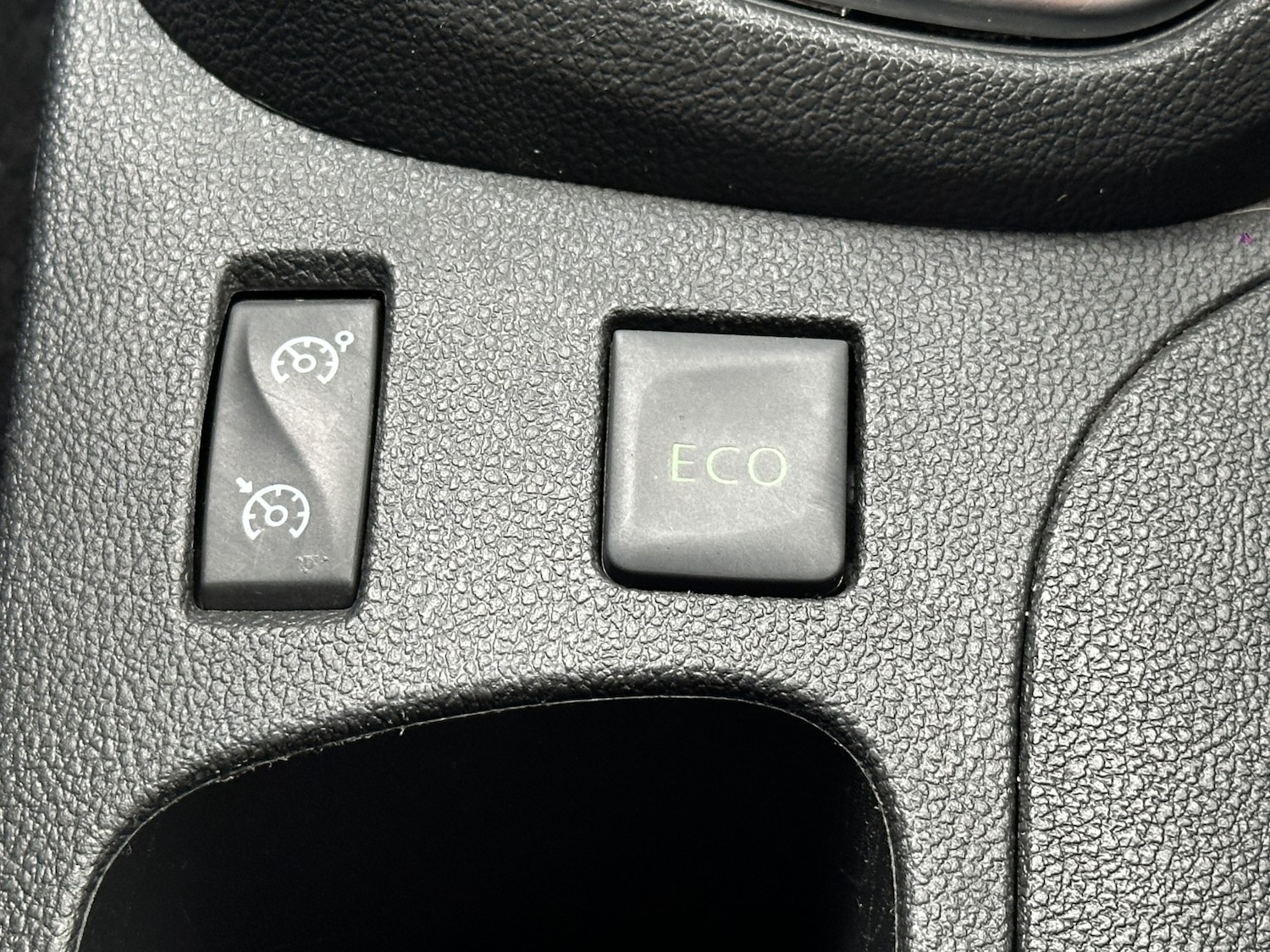 Used Renault Captur 2018 for sale - 76945595: Photo 31