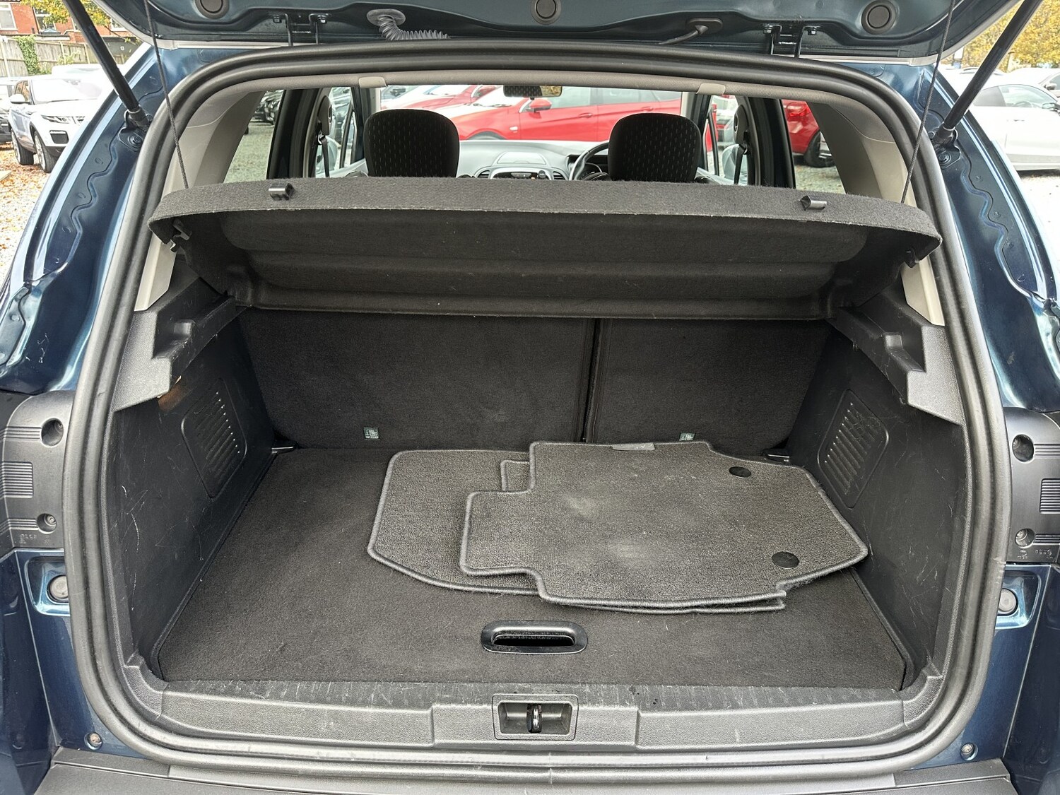 Used Renault Captur 2018 for sale - 76945595: Photo 36