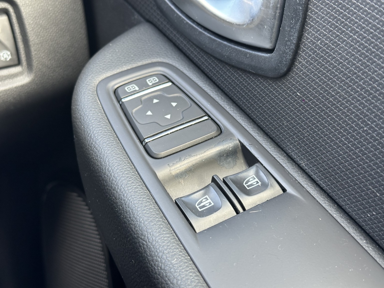 Used Renault Clio 2018 for sale - 76237176: Photo 27