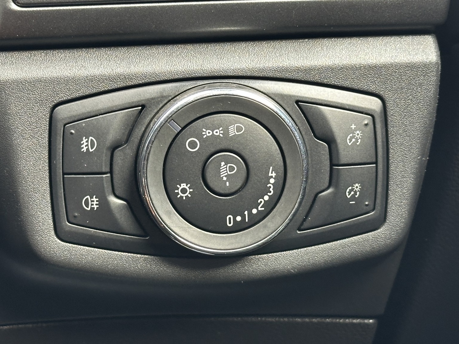 Used Ford Mondeo 2015 for sale - 76510941: Photo 30