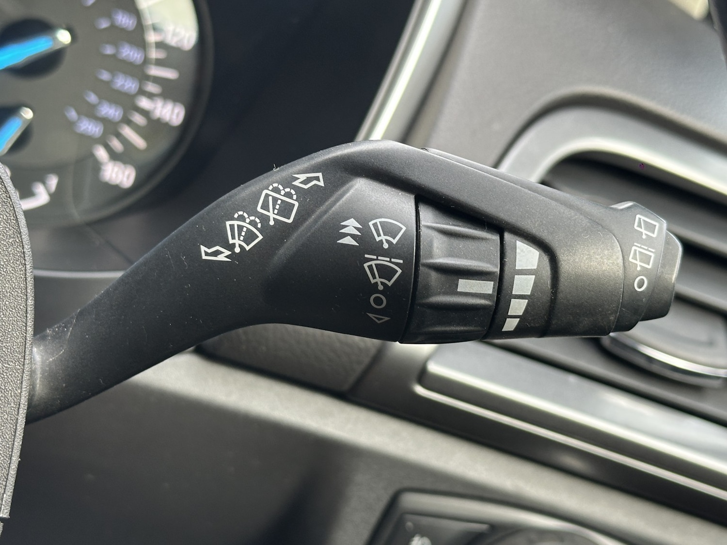 Used Ford Mondeo 2015 for sale - 76510941: Photo 33