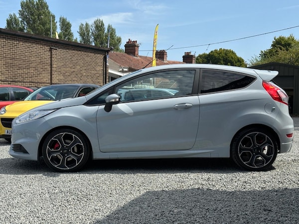 Used Ford Fiesta 2017 for sale - 75539030: Photo 11