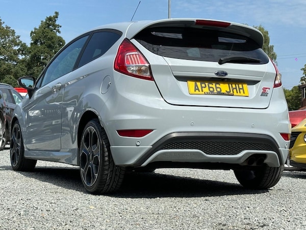 Used Ford Fiesta 2017 for sale - 75539030: Photo 17