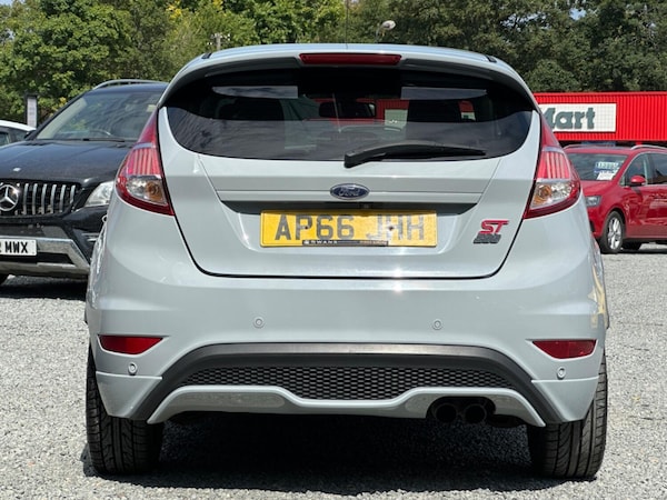 Used Ford Fiesta 2017 for sale - 75539030: Photo 6