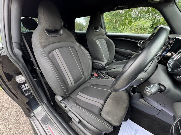 Used MINI Hatch 2019 for sale - 75815285: Photo 15
