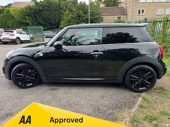 Used MINI Hatch 2019 for sale - 75815285: Photo