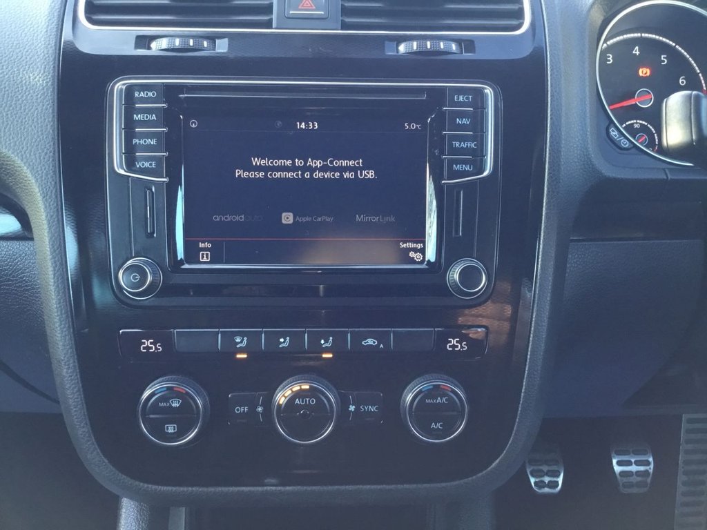 Used Volkswagen Scirocco 2016 for sale - 76973264: Photo 19