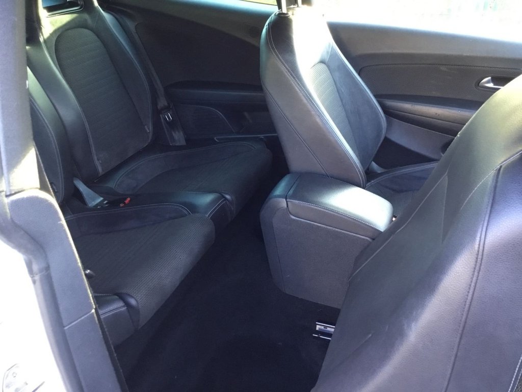 Used Volkswagen Scirocco 2016 for sale - 76973264: Photo 30