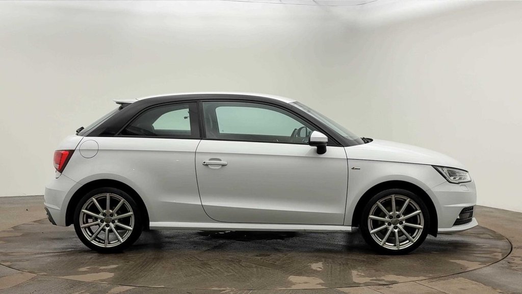 Used Audi A1 2017 for sale - 77315965: Photo 3