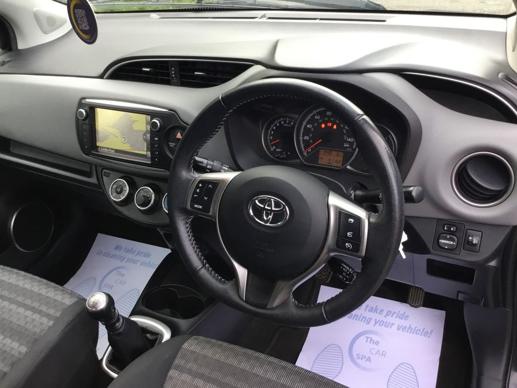 Used Toyota Yaris 2016 for sale - 76069147: Photo 12