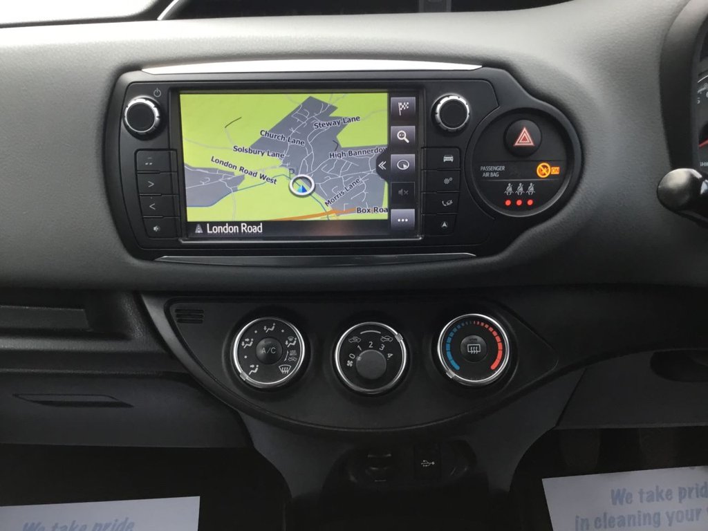 Used Toyota Yaris 2016 for sale - 76069147: Photo 18