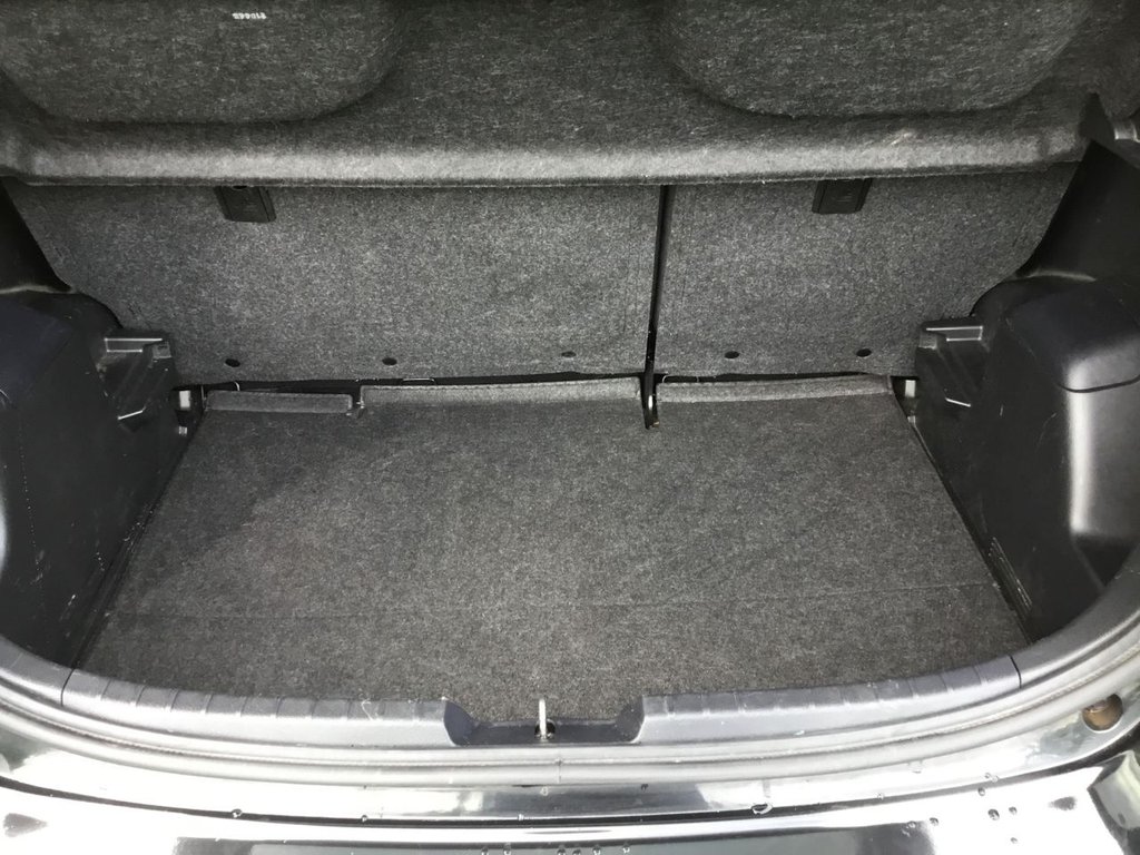 Used Toyota Yaris 2016 for sale - 76069147: Photo 31