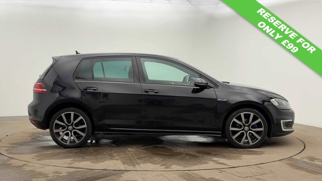 Used Volkswagen Golf 2016 for sale - 77372904: Photo 2