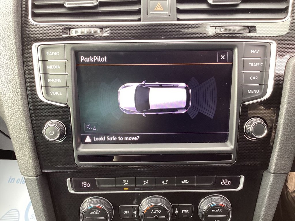 Used Volkswagen Golf 2016 for sale - 77372904: Photo 22