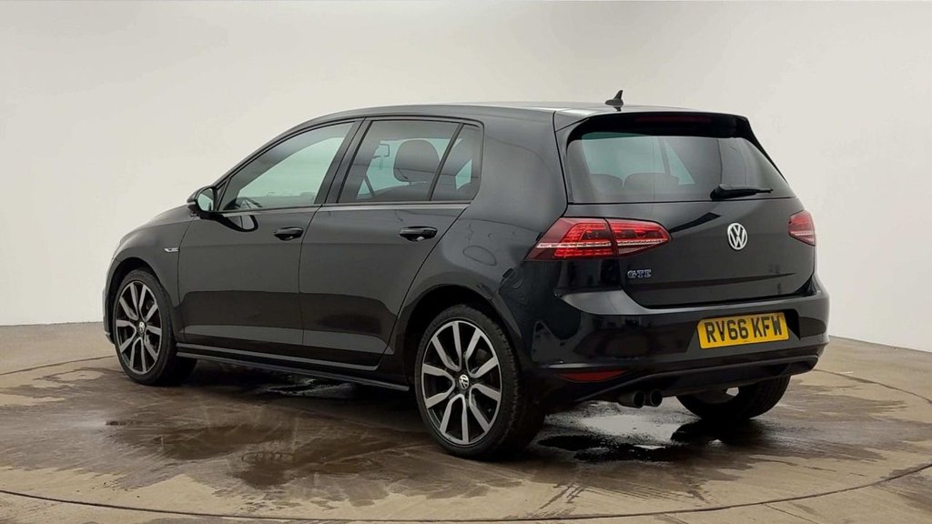 Used Volkswagen Golf 2016 for sale - 77372904: Photo 3