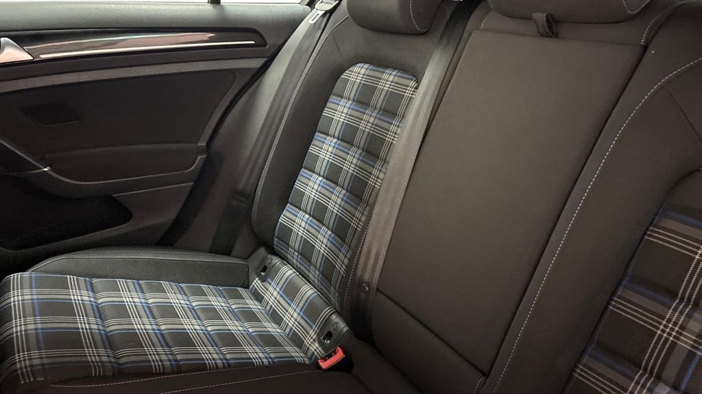 Used Volkswagen Golf 2016 for sale - 77372904: Photo 5