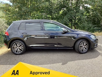 Used Volkswagen Golf 2018 for sale - 79350522: Photo