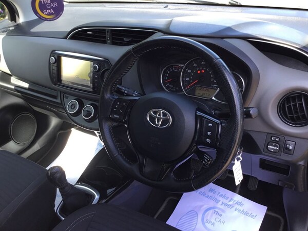 Used Toyota Yaris 2017 for sale - 75281536: Photo 14