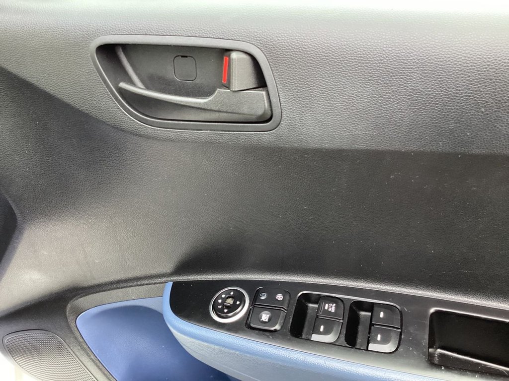 Used Hyundai i10 2016 for sale - 77621799: Photo 23