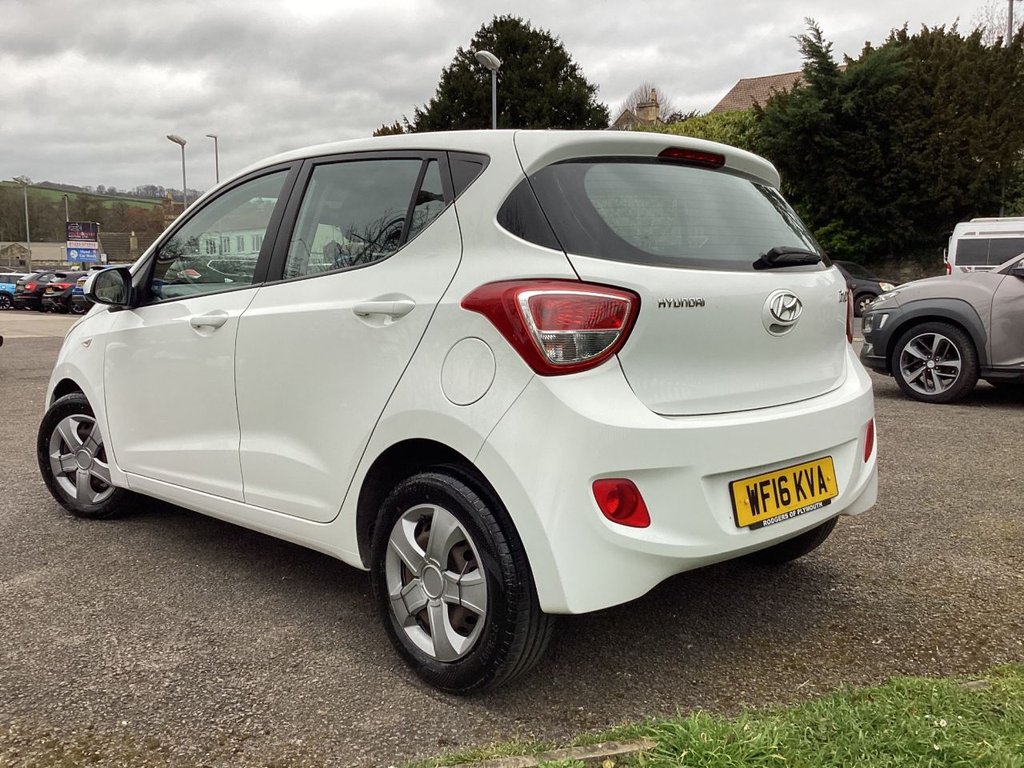Used Hyundai i10 2016 for sale - 77621799: Photo 8