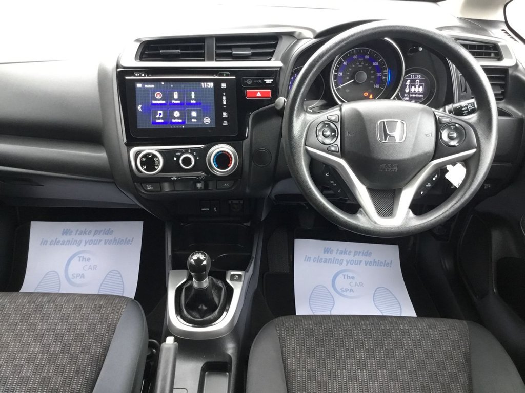 Used Honda Jazz 2015 for sale - 76228908: Photo 15