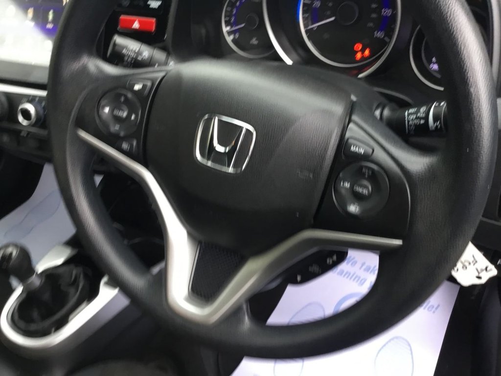 Used Honda Jazz 2015 for sale - 76228908: Photo 22