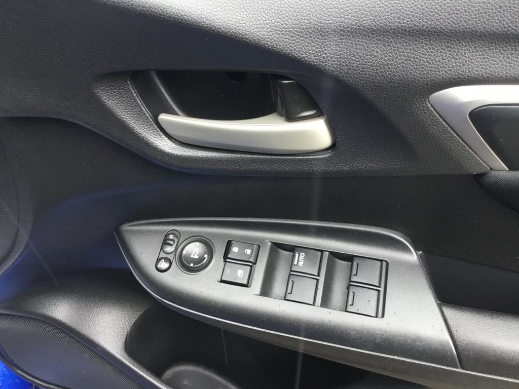 Used Honda Jazz 2015 for sale - 76228908: Photo 25