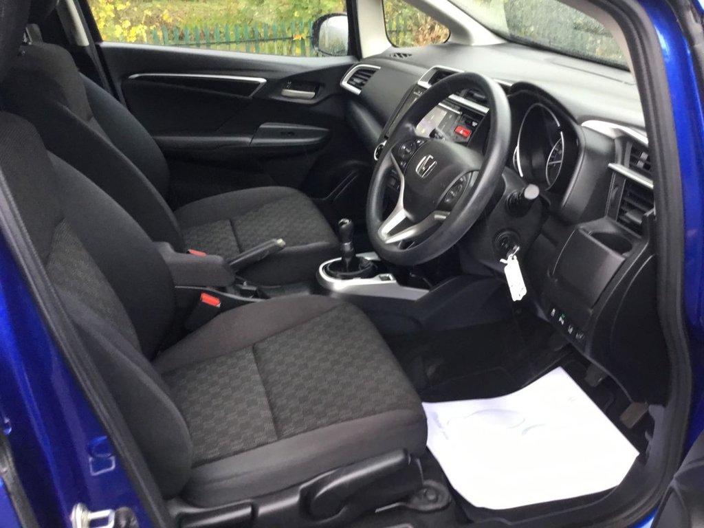 Used Honda Jazz 2015 for sale - 76228908: Photo 26