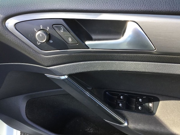Used Volkswagen Golf 2017 for sale - 74175712: Photo 23
