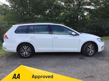 Used Volkswagen Golf 2019 for sale - 75802163: Photo