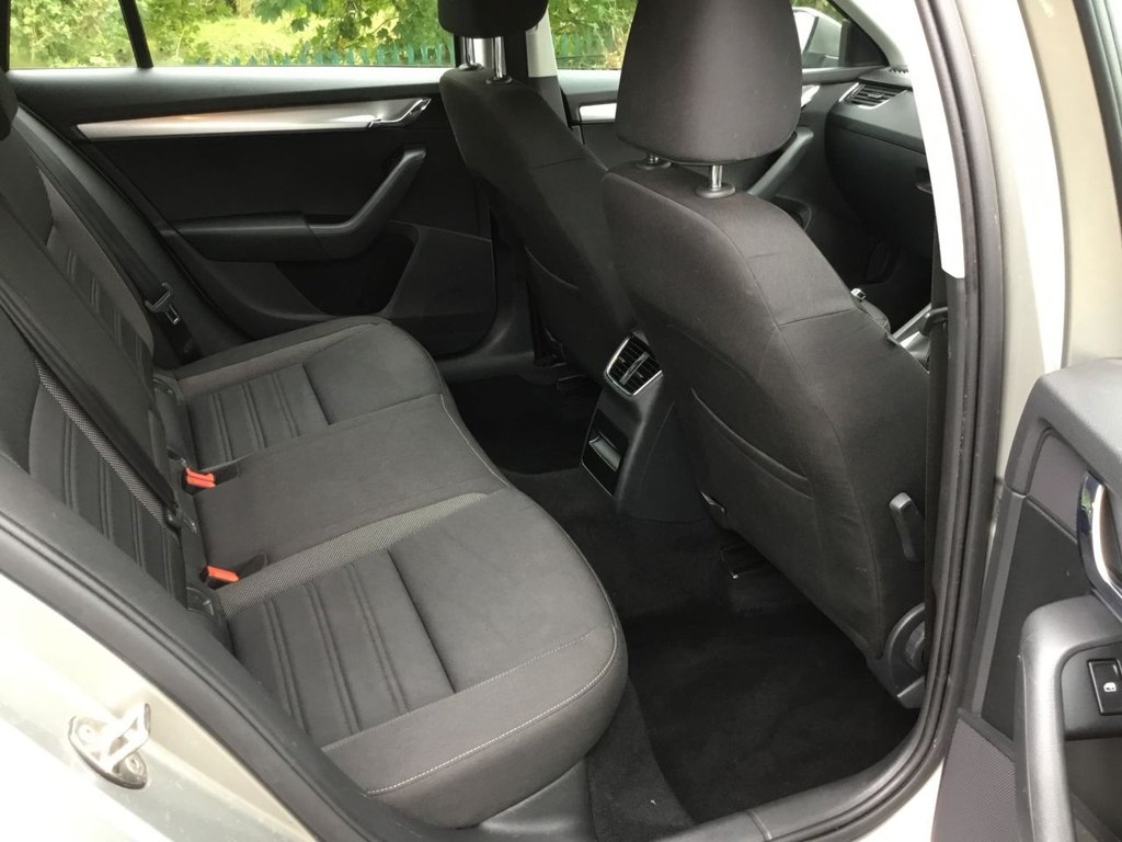 Used Skoda Octavia 2017 for sale - 76228900: Photo 32