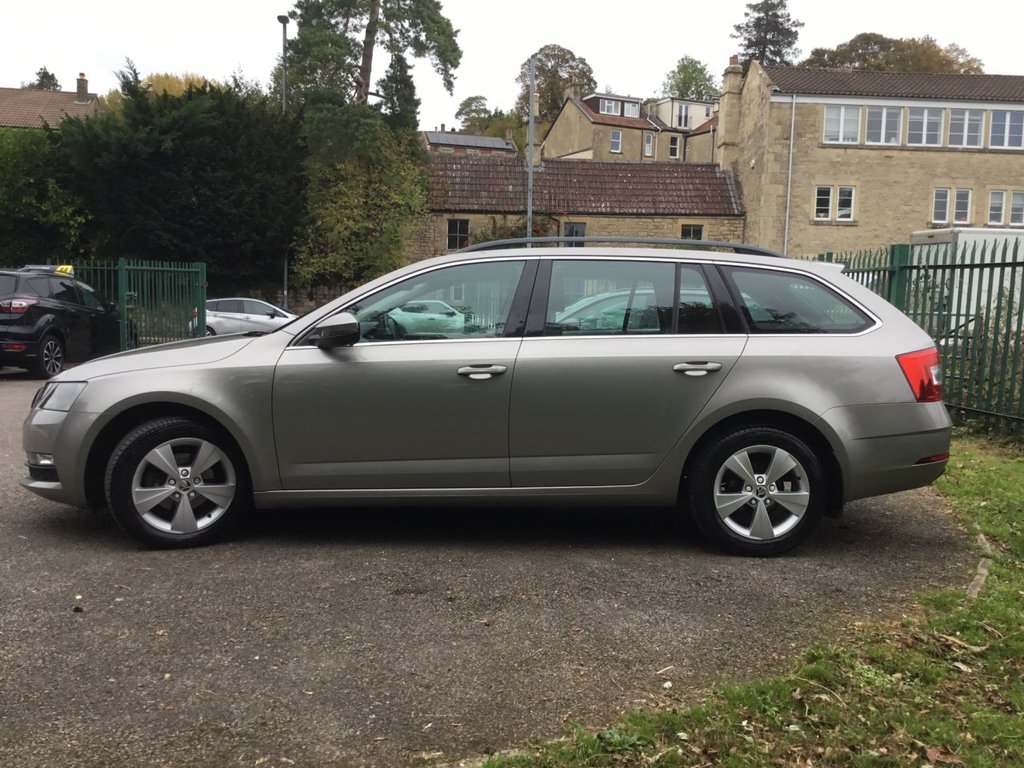 Used Skoda Octavia 2017 for sale - 76228900: Photo 6