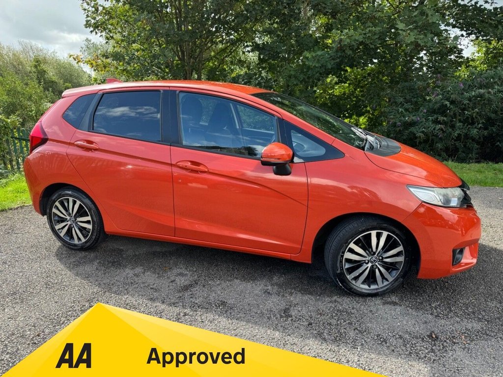 Used Honda Jazz 2016 for sale - 76154432: Photo 3