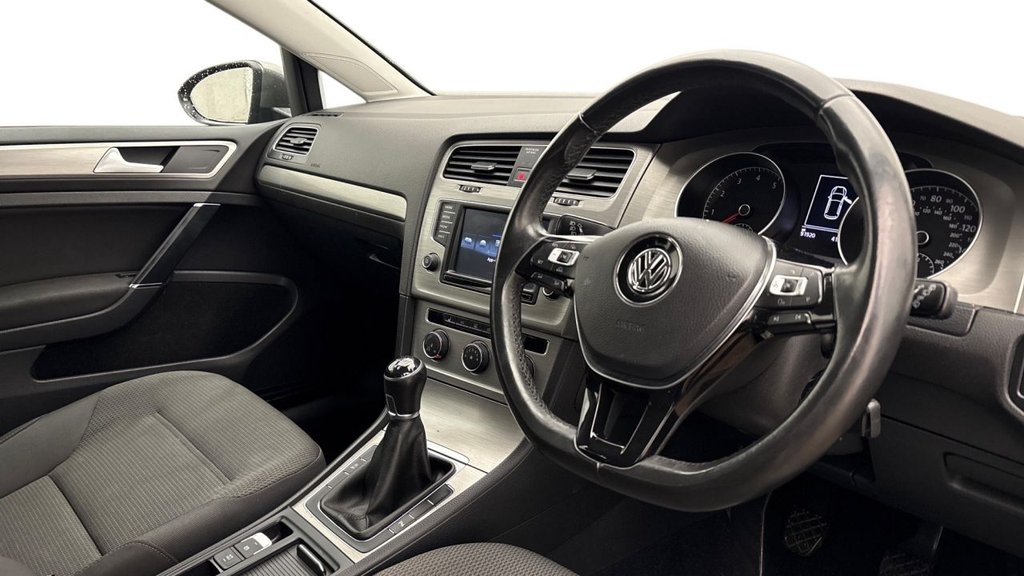 Used Volkswagen Golf 2017 for sale - 77755286: Photo 5