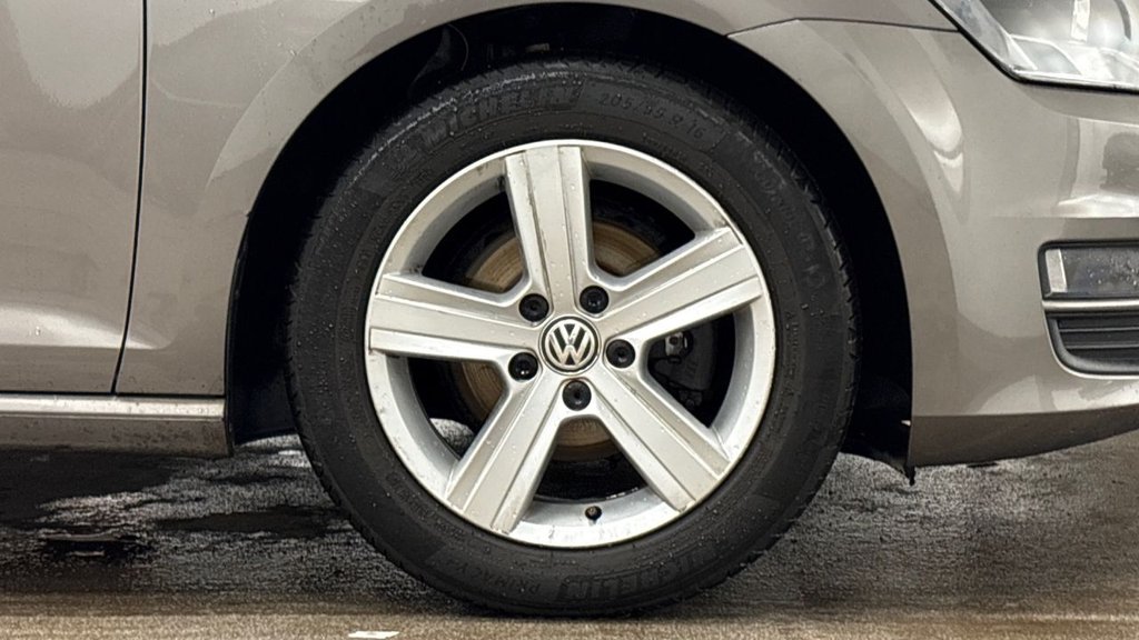 Used Volkswagen Golf 2017 for sale - 77755286: Photo 6