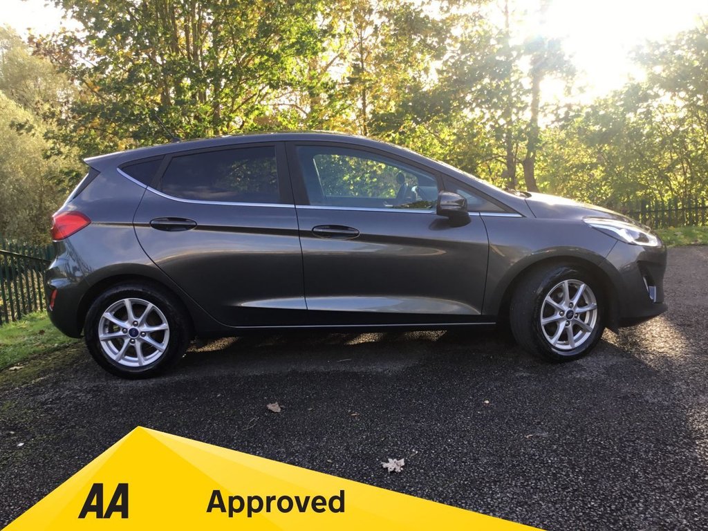 Used Ford Fiesta 2017 for sale - 76361616: Photo 3