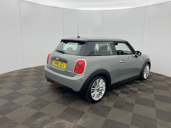 Used MINI Hatch 2018 for sale - 77826782: Photo