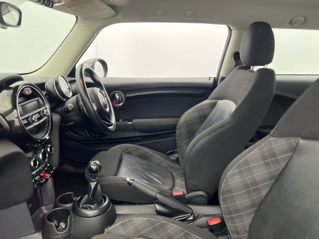 Used MINI Hatch 2018 for sale - 77826782: Photo 4