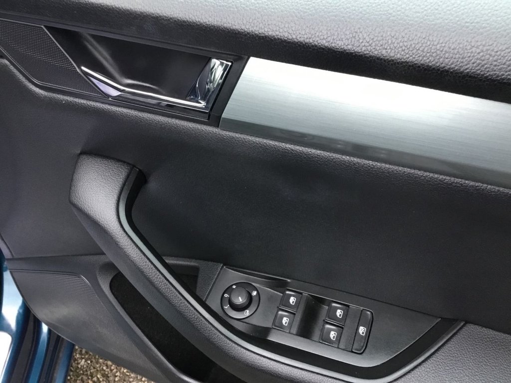 Used Skoda Superb 2017 for sale - 77820580: Photo 28